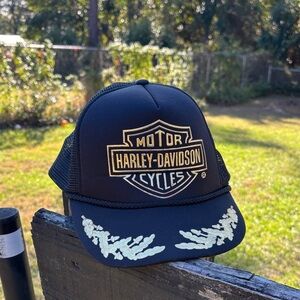 Harley-Davidson Black and Gold Trucker Hat